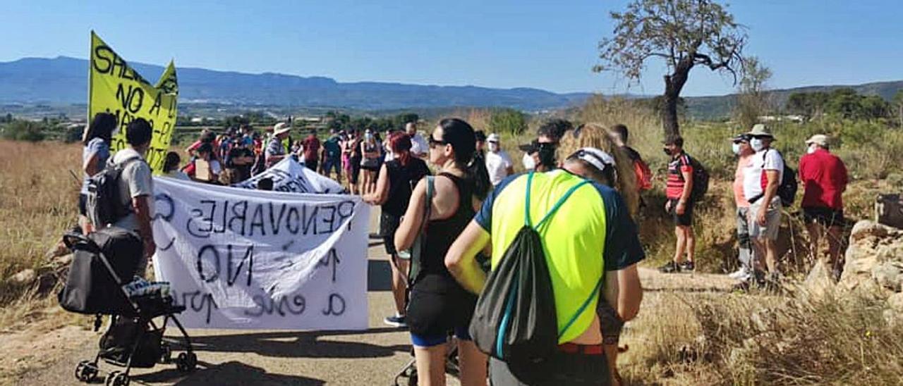 Protesta en Aielo de Malferit Marcha de la plataforma Salvem Cairent | LEVANTE-EMV