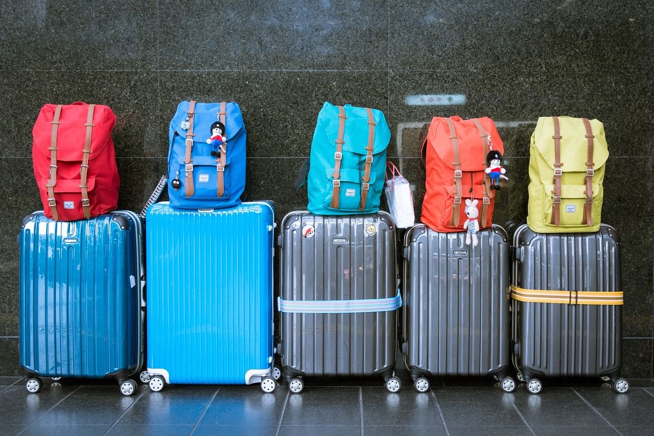 Nueve bolsas de viaje para llevar a mano todo lo necesario en nuestra  escapada de Semana Santa