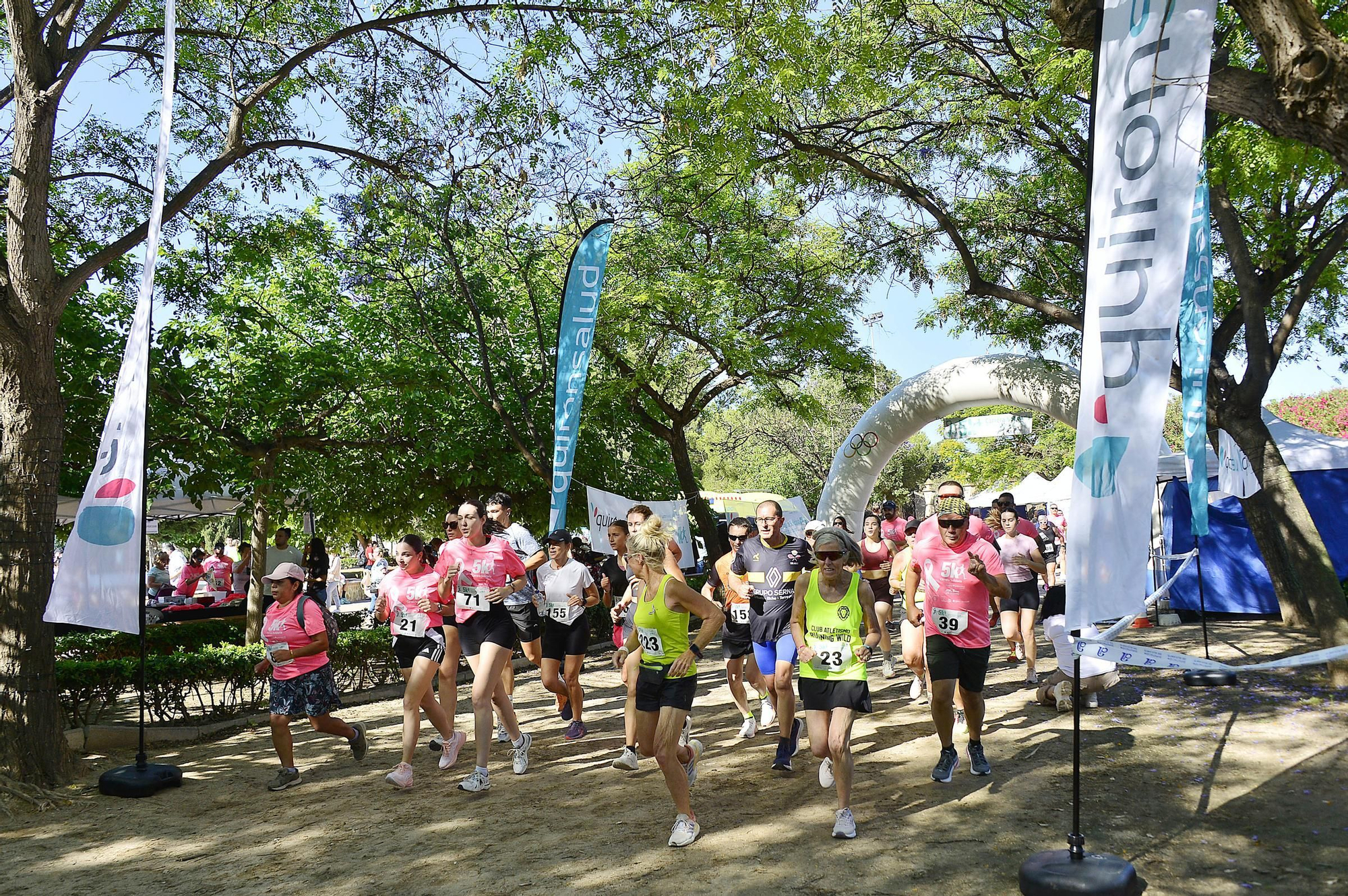 Carrera solidaria organizada por  QUIRÓNSALUD en beneficio de la asociación AFECÁNCER