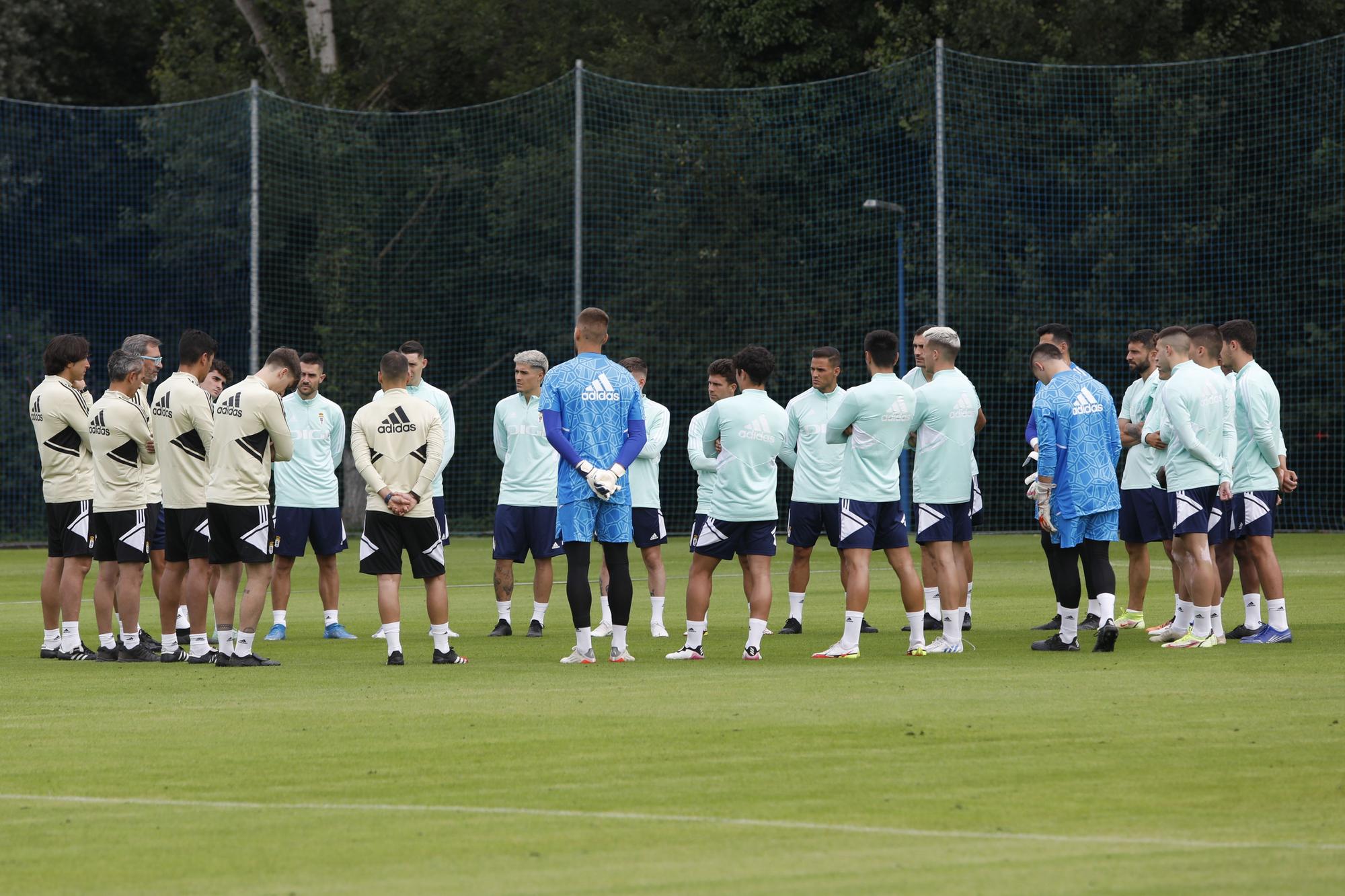 EN IMÁGENES: el primer entrenamiento del Oviedo