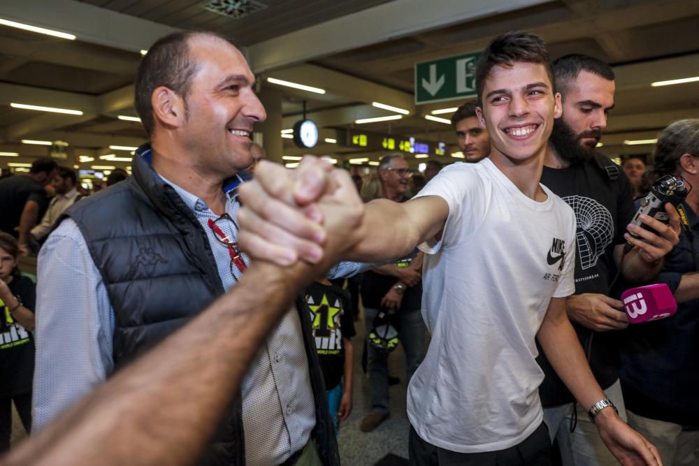 El campeón Joan Mir regresa a casa