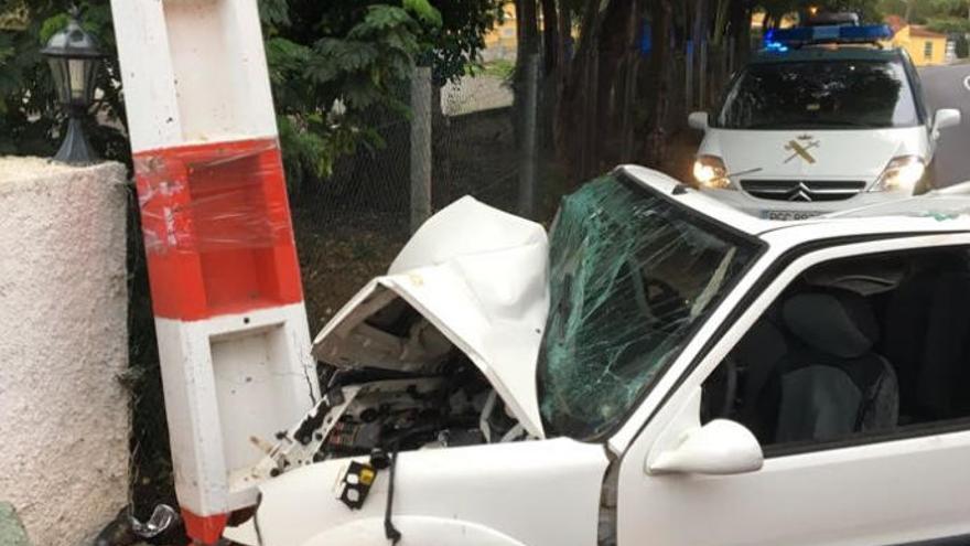 Fallece una mujer tras colisionar contra un poste en Tacoronte