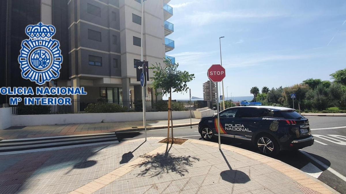 Imagen de archivo de un coche de la Policía en Benidorm.