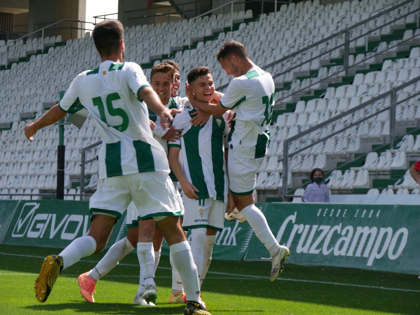 El Córdoba CF B golea al Utrera en El Arcángel