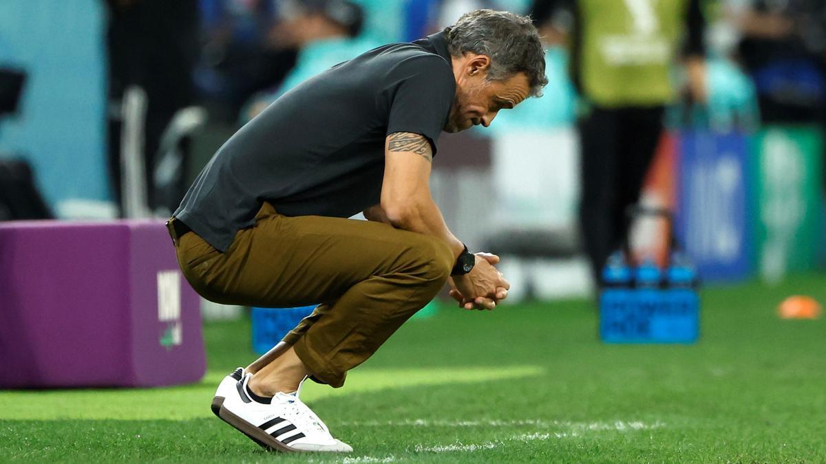 Luis Enrique, abatido durante el Marruecos-España en Doha.