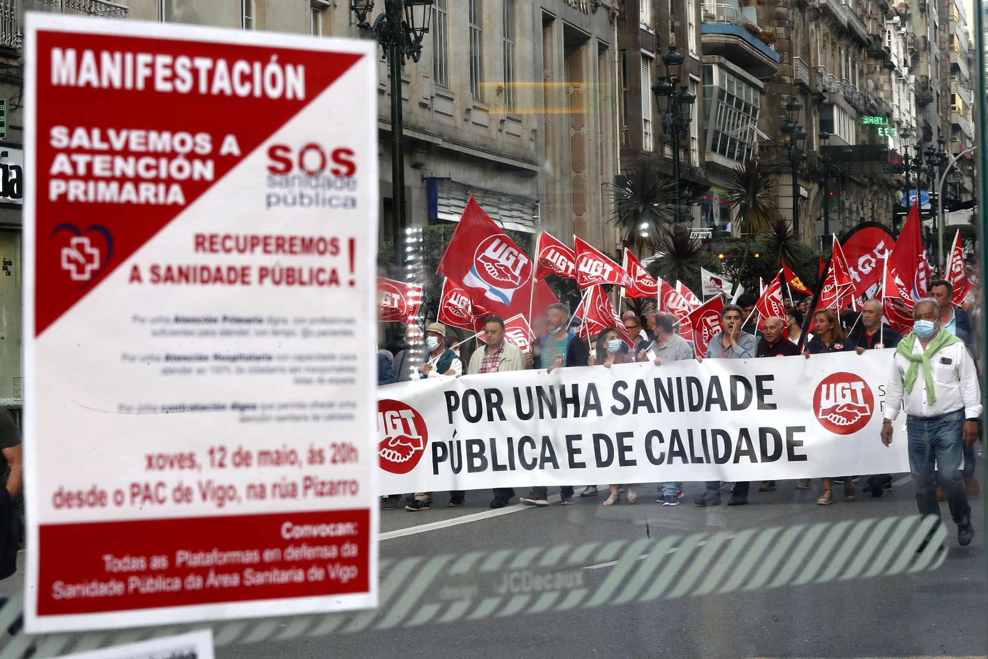 La multitudinaria protesta recorrió las principales arterias de Vigo