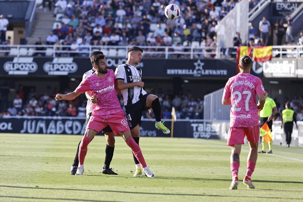 Las imágenes de la victoria del FC Cartagena que asegura su permanencia