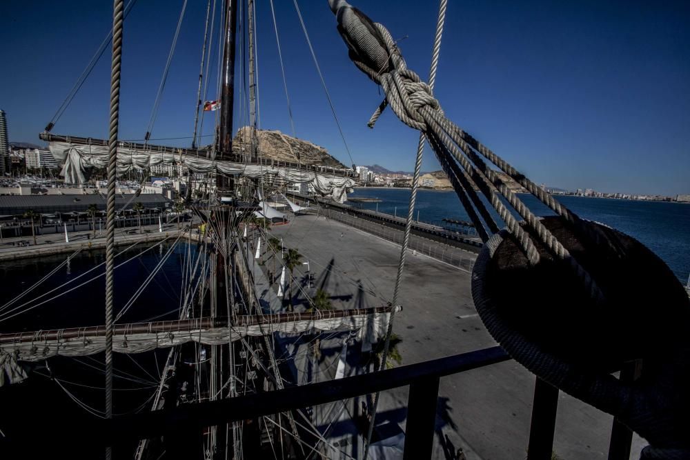 Así es la réplica de los galeones del siglo XVI atracada en Alicante