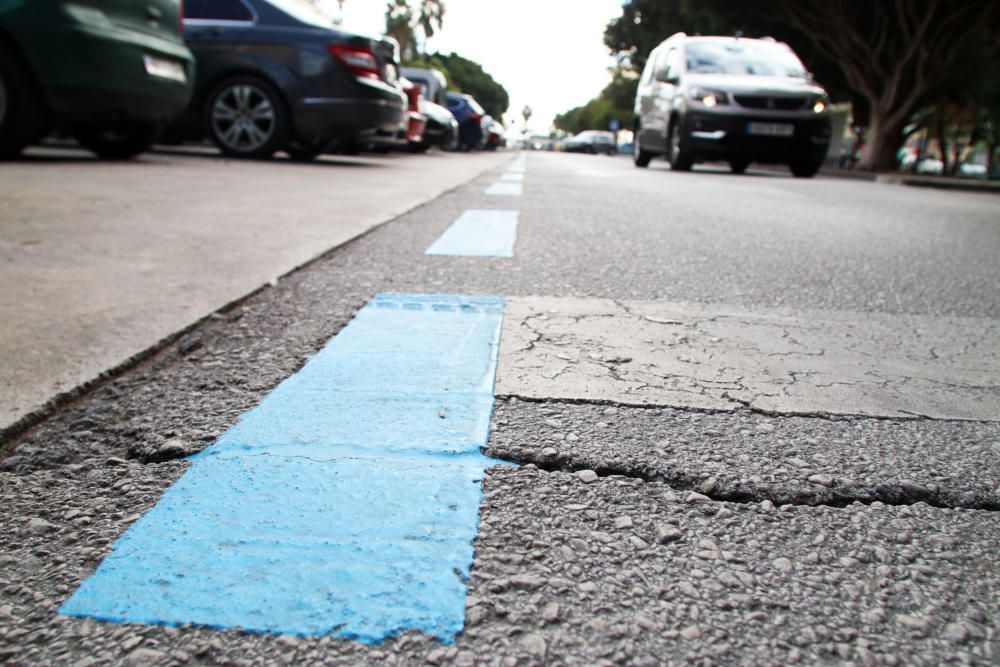 Entra en funcionamiento la zona azul en varias calles de Huelin