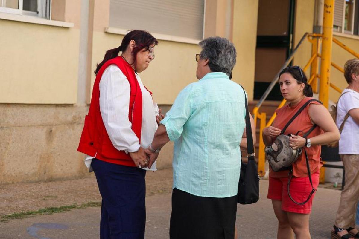 Más de 300 personas pasan la noche en los pabellones habilitados como albergue en Bermillo de Sayago