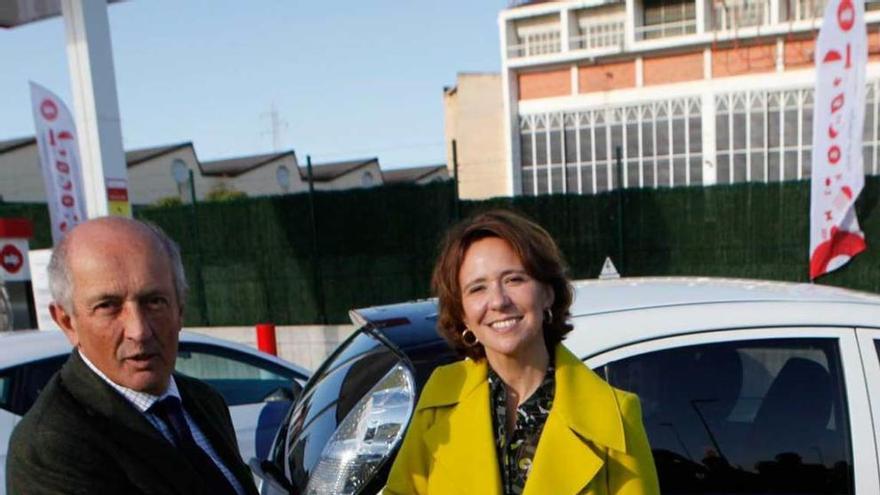 Nicanor Fernández y Ana Sanjurjo, en el acto.