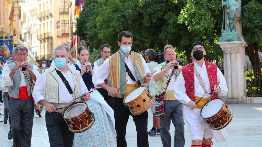 Búscate en la ofrenda por la calle Caballeros de las 17:00 a las 18:00