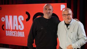 Sergi Mas, en el plató de Mas Barcelona junto a Pau Freixas, showrunner y director de cine