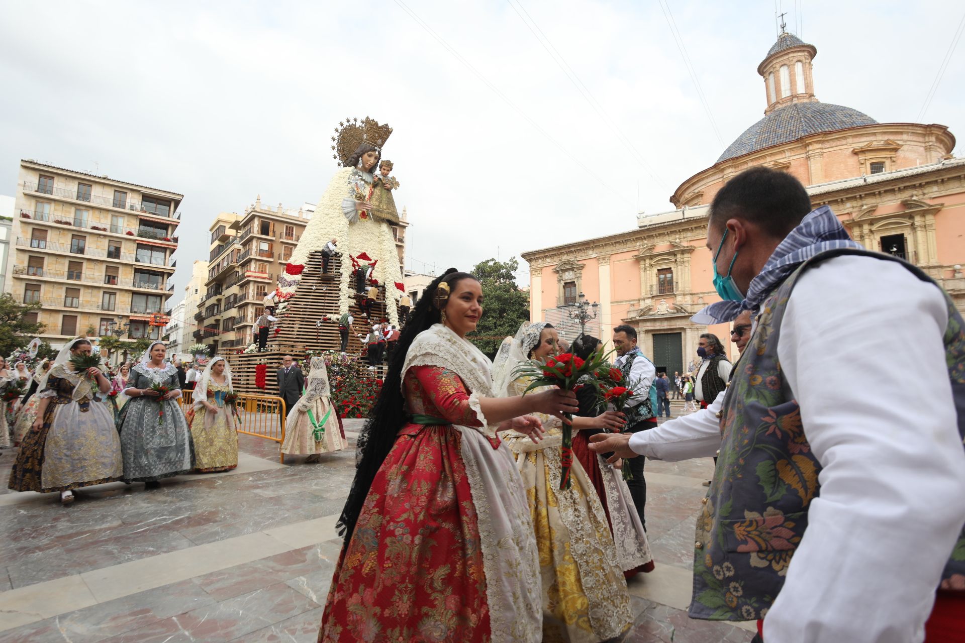 Búscate en el segundo día de Ofrenda por la calle Quart (de 15.30 a 17.00 horas)