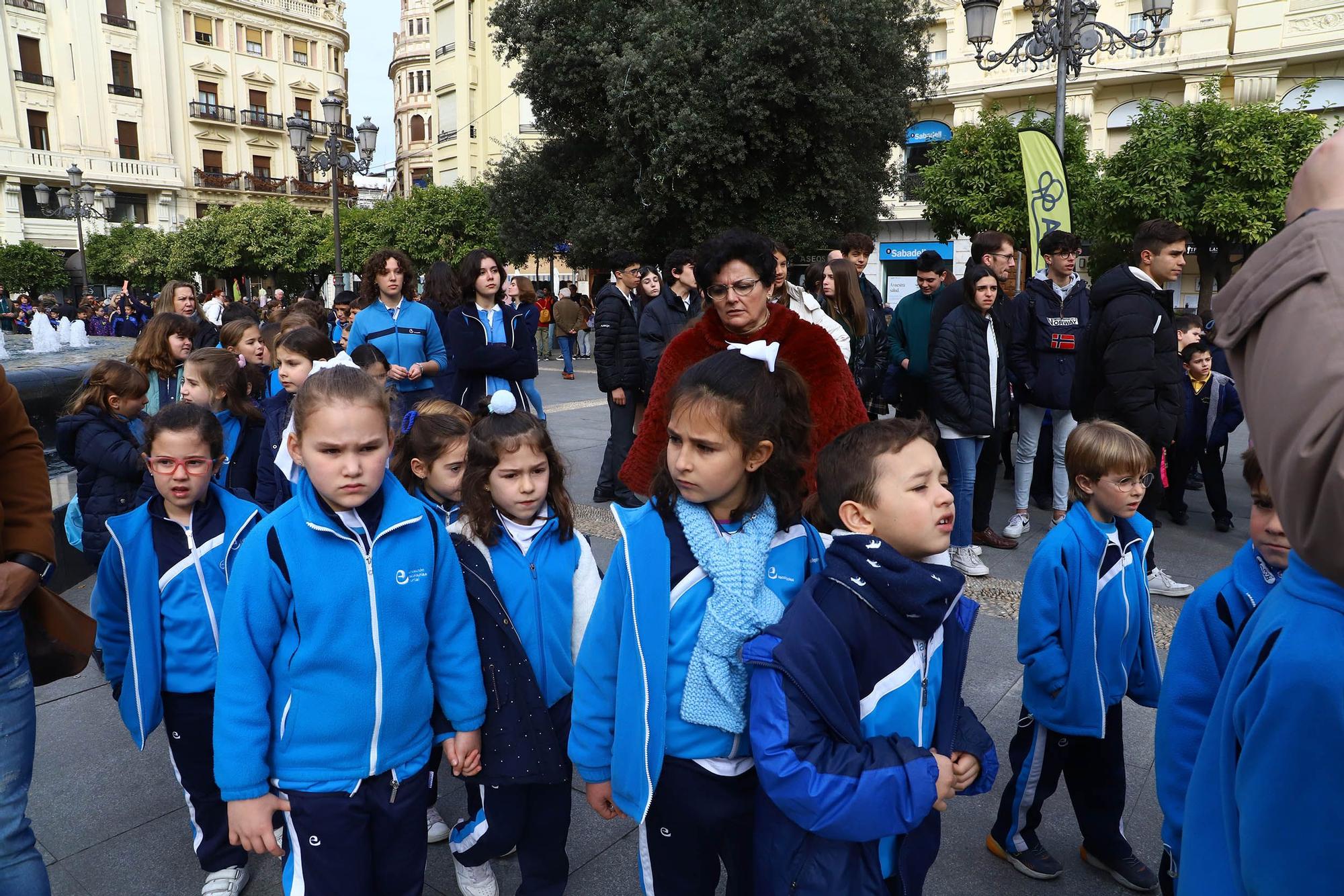 1.100 escolares marchan contra el cáncer