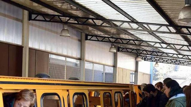 Turistas en el tren del Samuño.