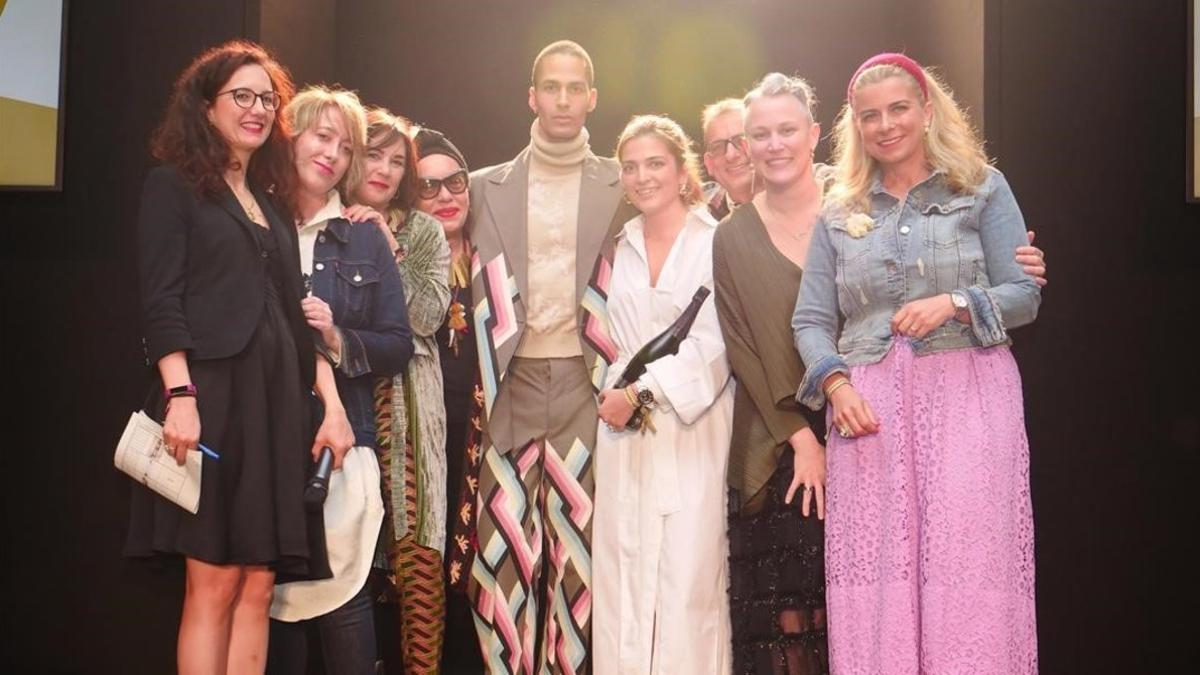 Premios a las futuras promkesas de la moda