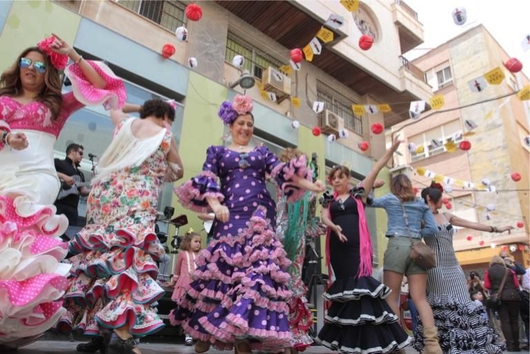 Gran ambiente en al Fiesta de las Cruces de Mayo en Cartagena