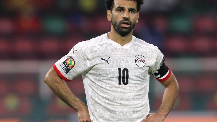 Salah y Sané, el duelo fratricida del Liverpool por reinar en África