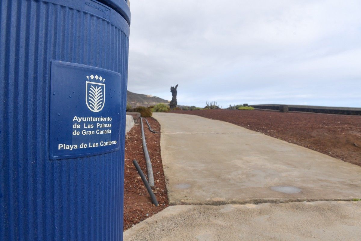 Estado de abandono de la zona de El Atlante