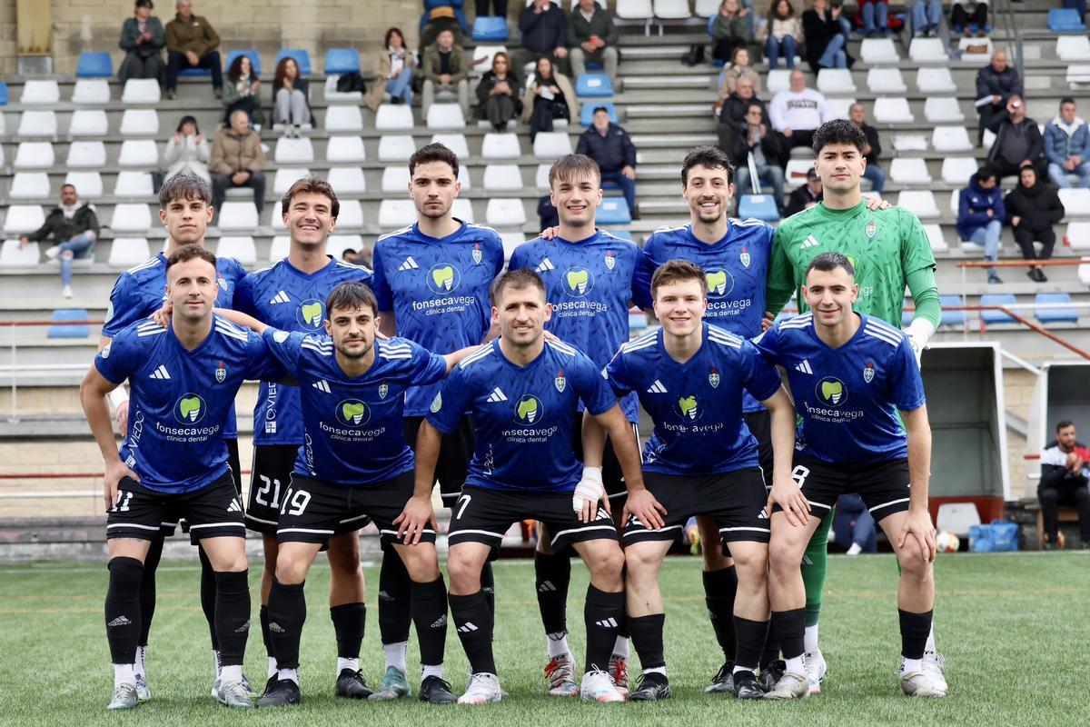El once del Covadonga ante L'Entregu