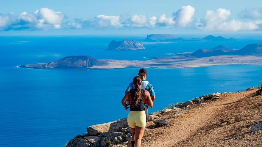 La gran aventura deportiva de Lanzarote arranca este jueves: 800 corredores desafían sus paisajes volcánicos