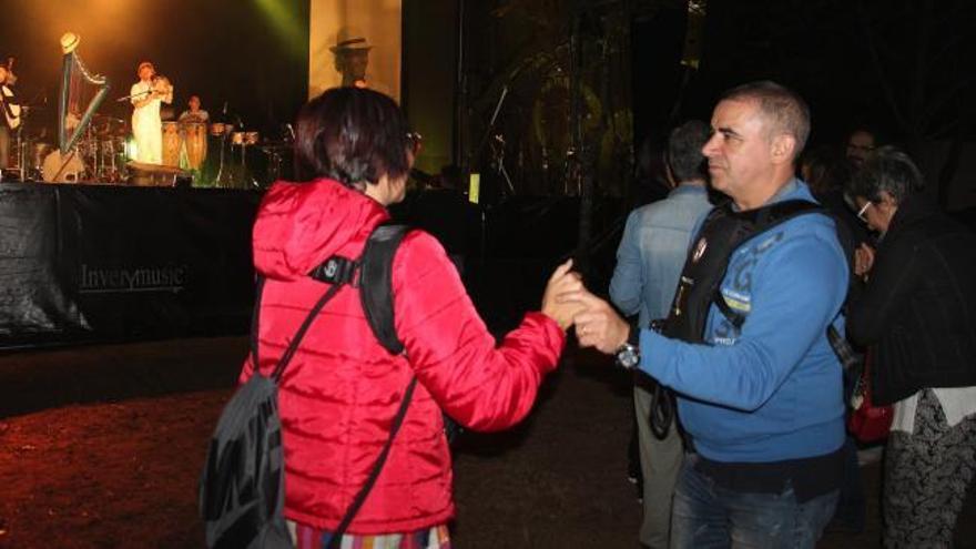 La mochila con la que todos podrán escuchar a Rozalén en Pontevedra