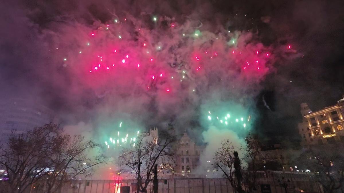 La plaza del Ayuntamiento acogerá el último disparo de la Fira