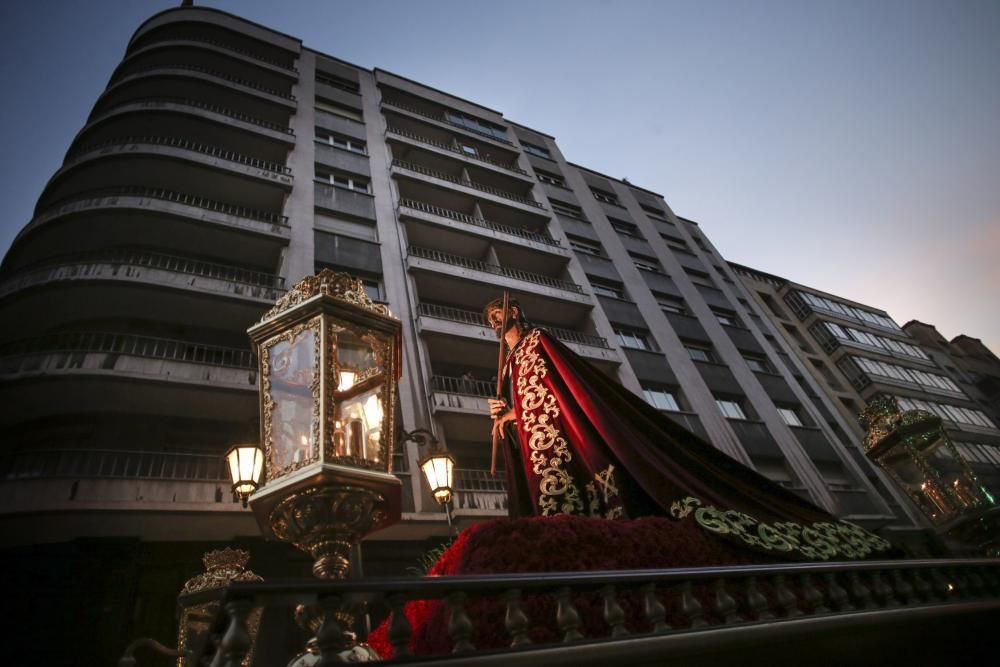 Procesión del Jesús Cautivo en la Semana Santa de Oviedo