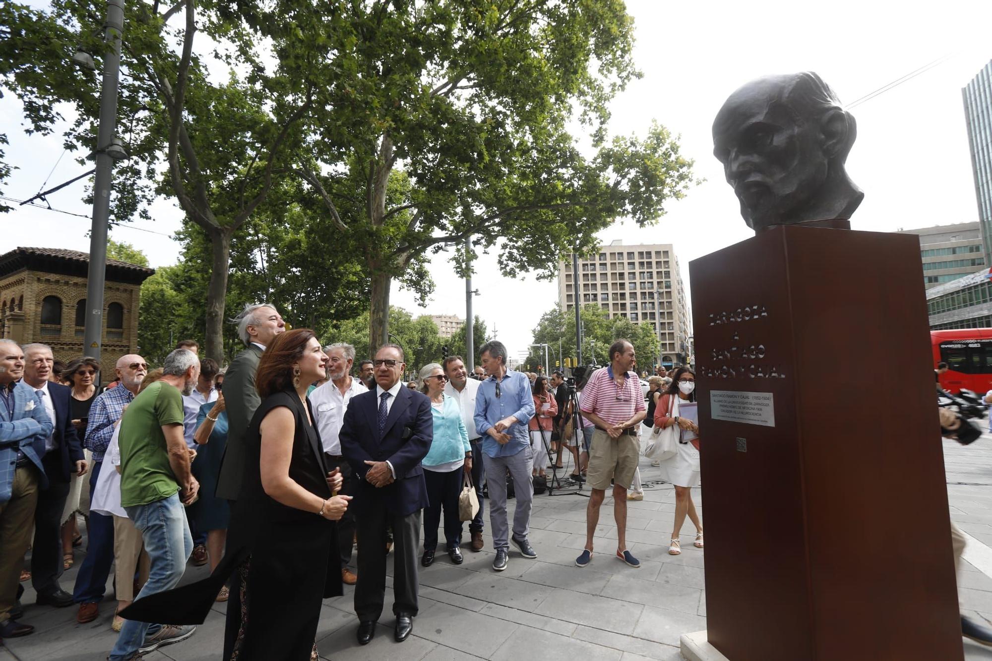 Busto en memoria de Santiago Ramón y Cajal