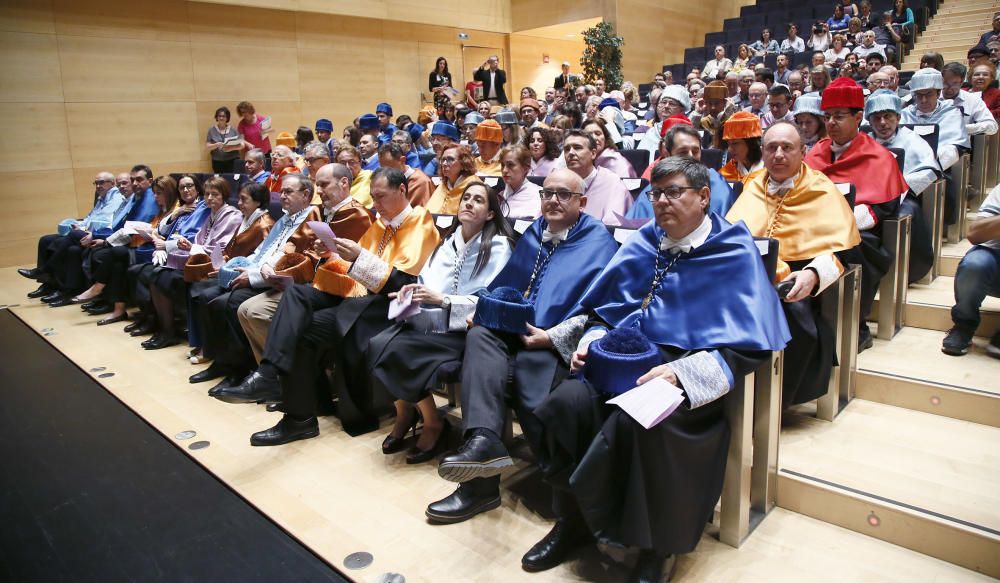 Jordi Garcés, investido doctor honoris causa por la UJI