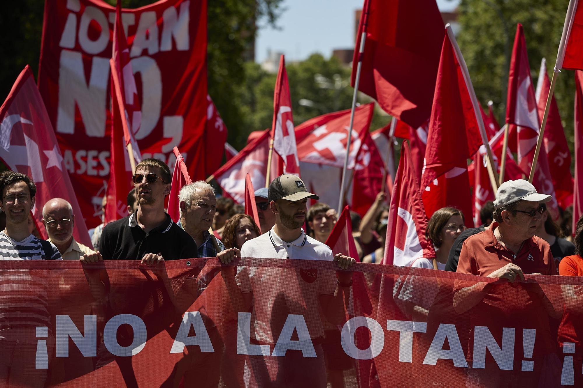 Marcha multitudinaria contra la cumbre de la OTAN en Madrid