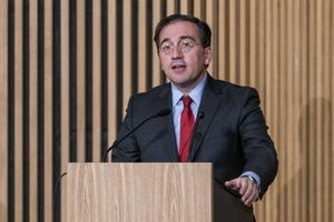 Exteriors obre la via de la connexió de gas amb França malgrat el rebuig de Ribera