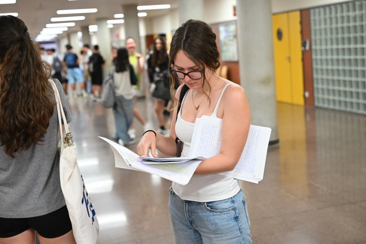La Selectividad arranca en la UMH entre nervios e ilusión