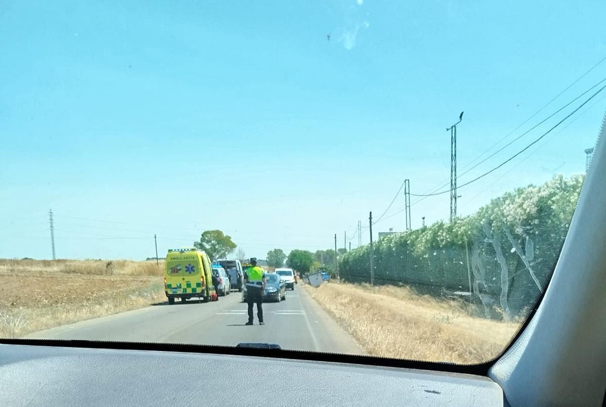 Servicios de emergencia, en el lugar del accidente.