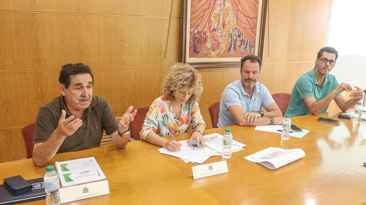 Un momento de la presentación de los ecoparques para Orihuela.