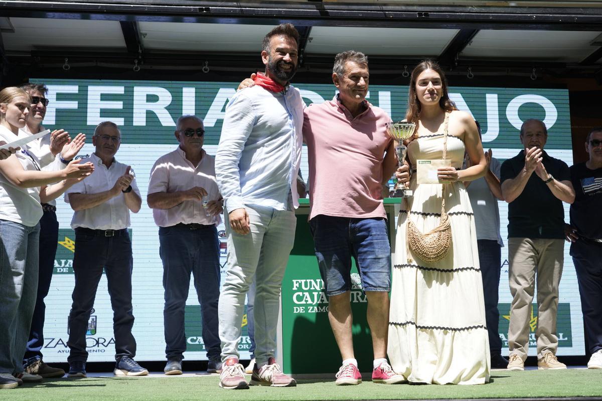 Entrega premios feria del ajo