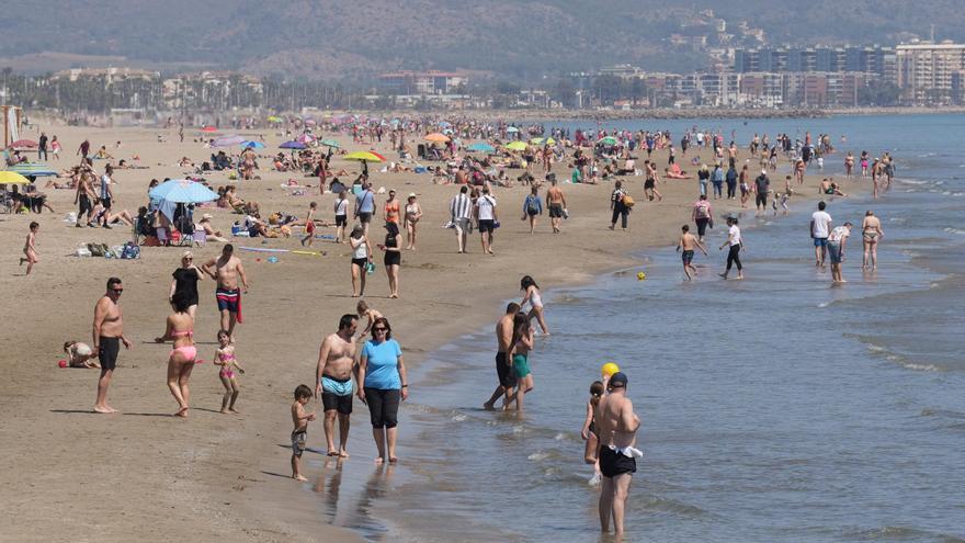 La UE reconoce a 66 playas de Castellón con la nota más alta por el agua de baño