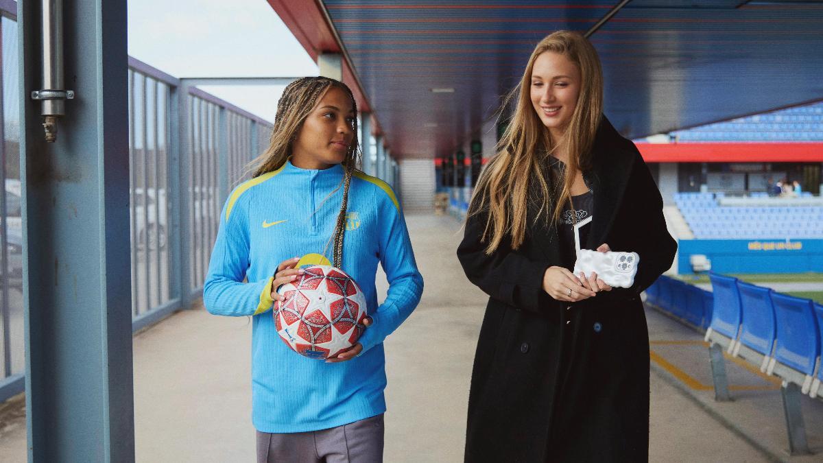 Vicky López con Maria Tikas durante la entrevista con SPORT