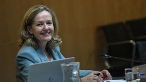 Archivo - La vicepresidenta primera y ministra de Asuntos Económicos y Transformación Digital, Nadia Calviño.
