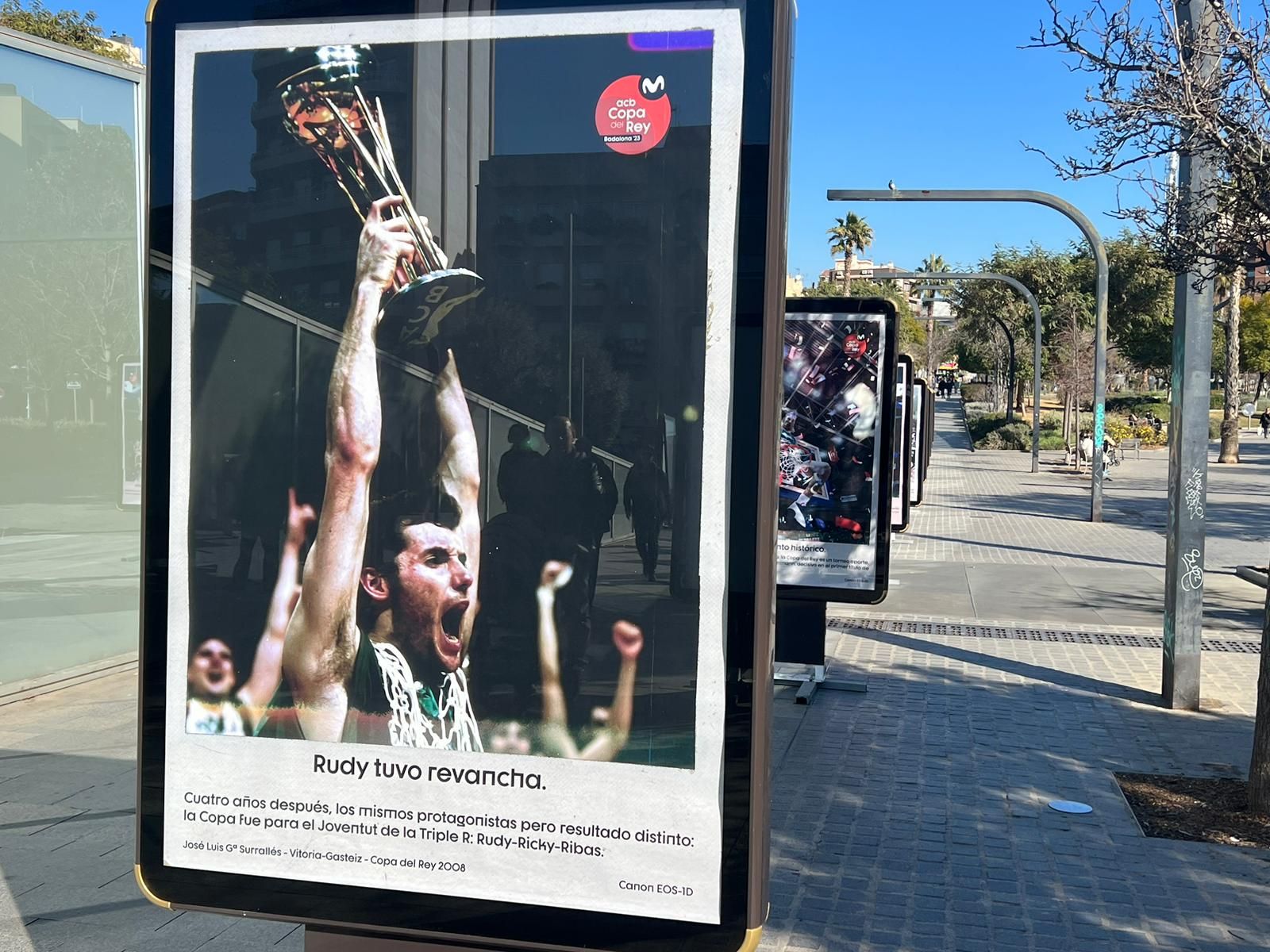 Exposición de fotos históricas de baloncesto en Badalona.