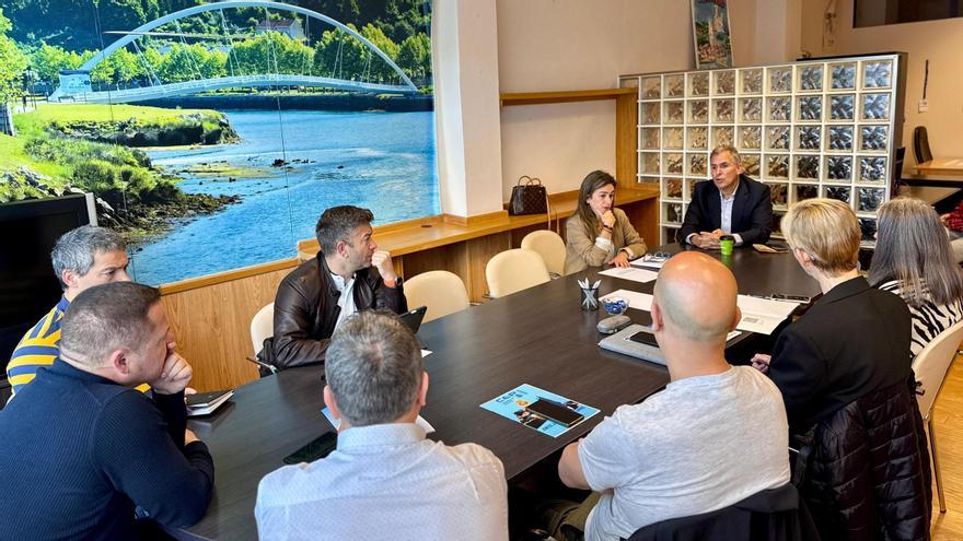 Reunión del PP con sindicatos policiales