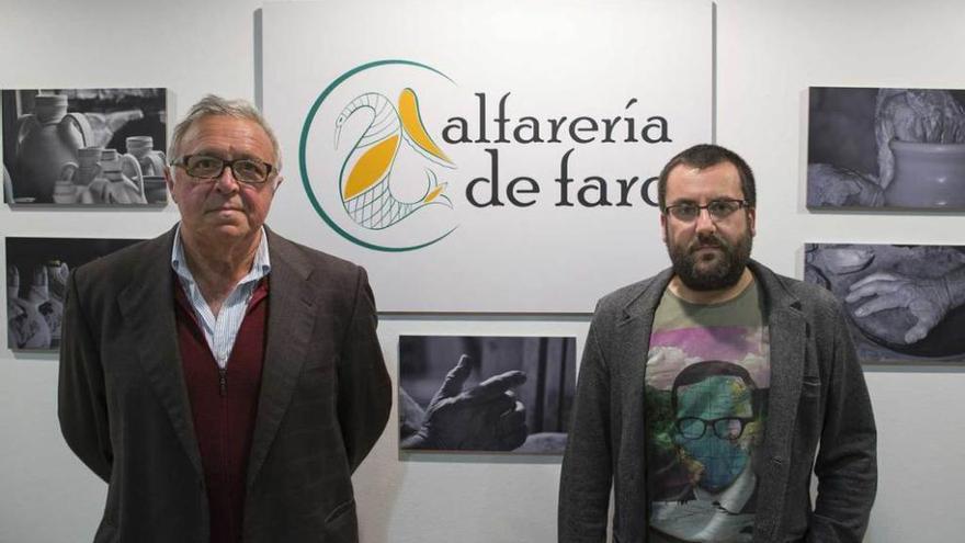 José Vega, &quot;Selito&quot;, y Toño Huerta, ayer, en la plaza de Trascorrales.