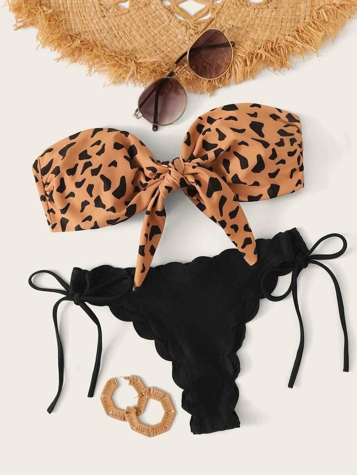 Bikini con estampado de leopardo marrón