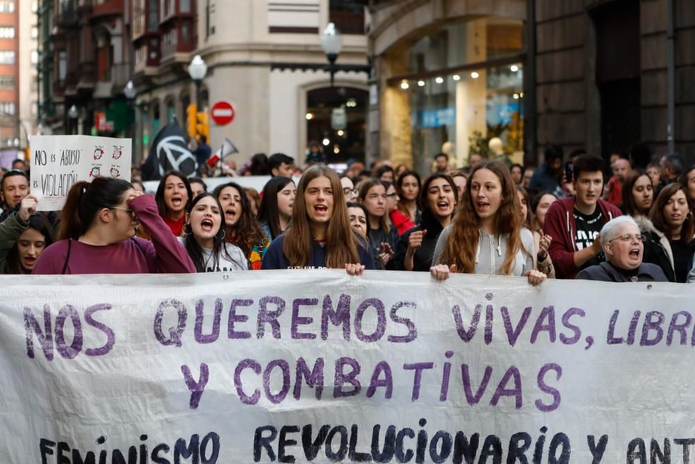 Manifestación por la condena a los integrantes de "La Manada" en Gijón.