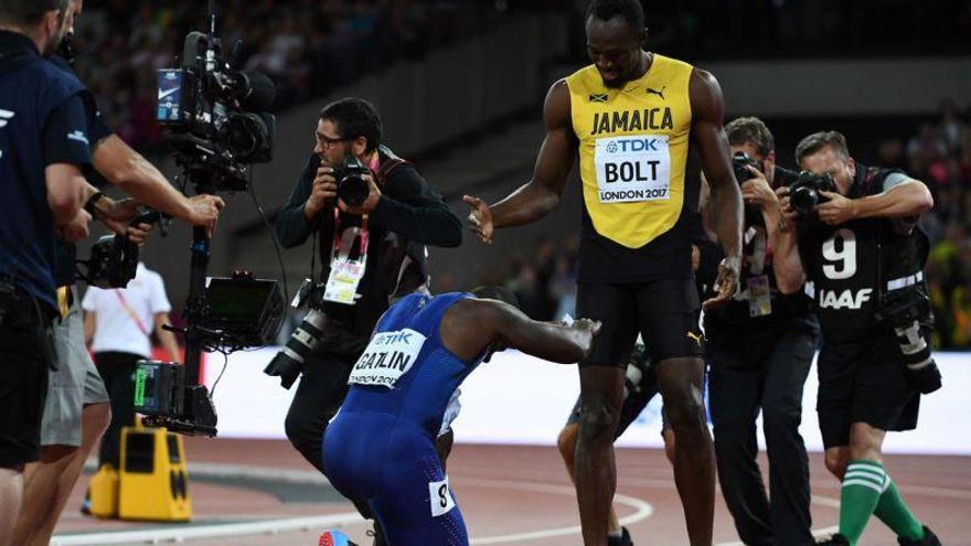 El agente de Gatlin se indigna con la federación internacional por el trato a su pupilo