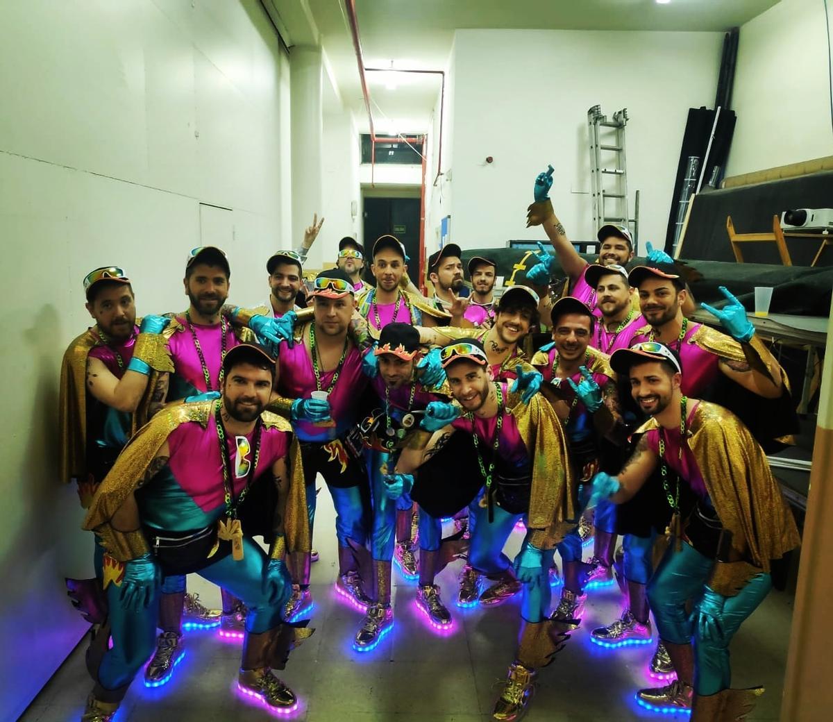 EN IMÁGENES | La murga Yo no salgo, 20 años en el Carnaval de Badajoz
