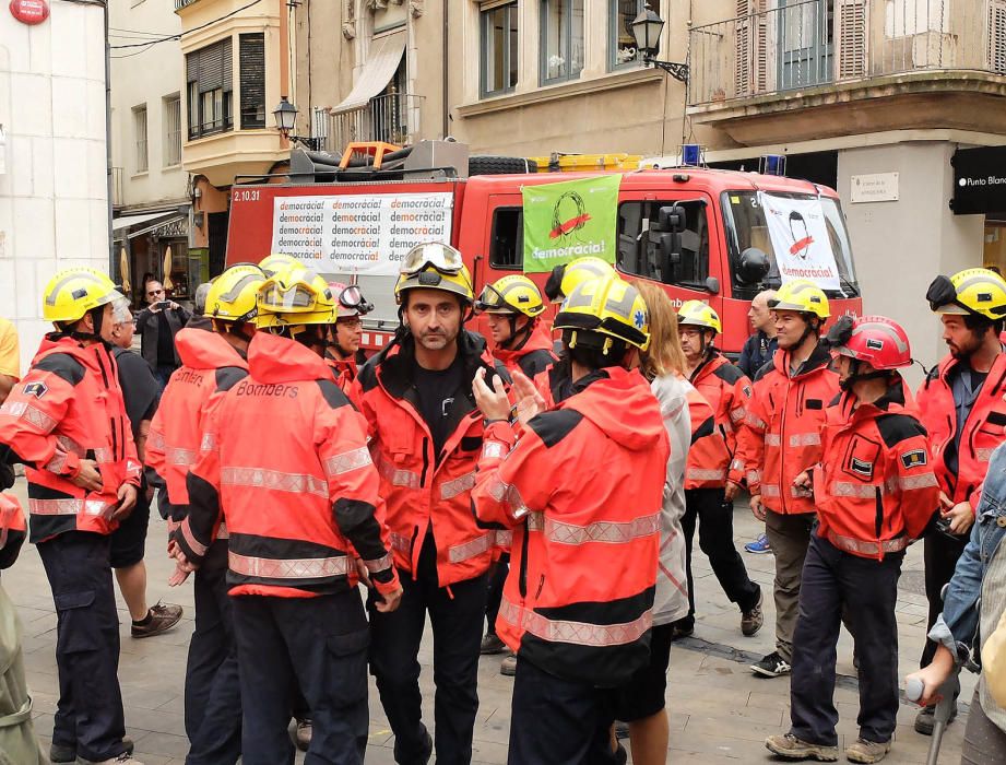 Concentració de rebuig de la violència policial de l'1-O a Figueres