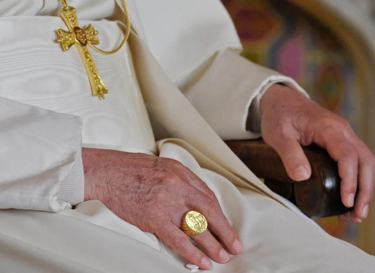El Anillo del Pescador del papa Benedicto XVI.