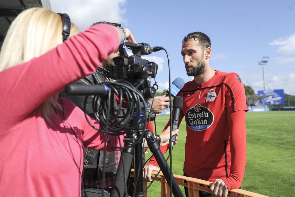 El Deportivo viaja mañana, viernes 14, a Málaga para disputar el sábado el partido de vuelta de las semifinales por el ascenso a LaLiga Santander.